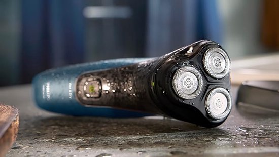 Philips S1151/00 - Scheerapparaat voor Mannen - Nat en Droog Gebruik - Zelfslijpende Messen - 40 min Draadloos