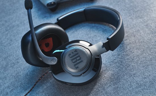 JBL Quantum 200