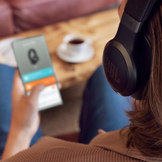 JBL Live 770NC