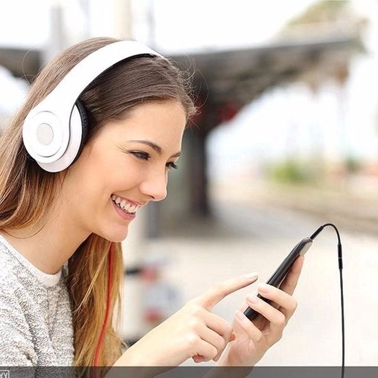 Staza High Quality Digital USB-C naar 3.5mm AUX Audio Adapter met DAC - Zwart