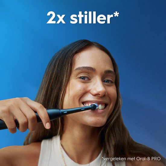 Oral-B iO2 Night Black Elektrische Tandenborstel - 1 Opzetborstel - 1 Reisetui